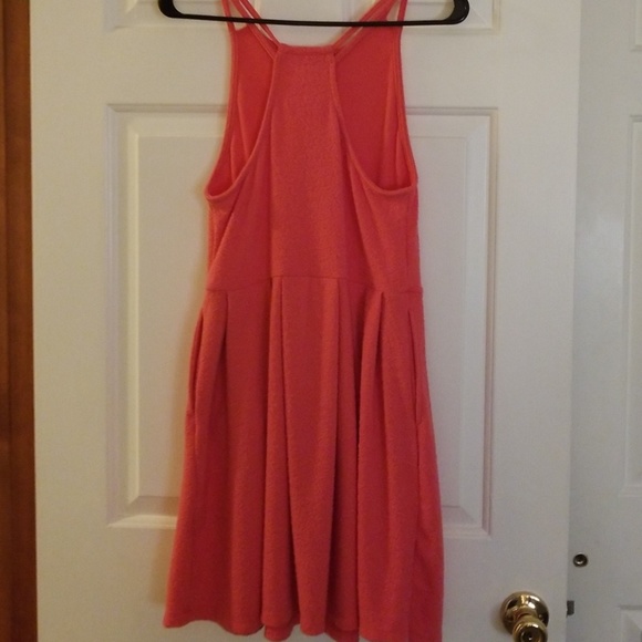 Pink party dress - Picture 3 of 4